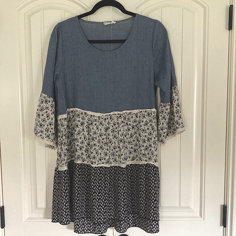 Altar’d State top - medium